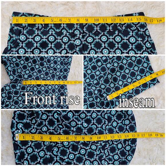 Stretch Khaki Shorts Crown & Ivy Size 8 Navy Green Tile Geometric Print EUC - Picture 3 of 4